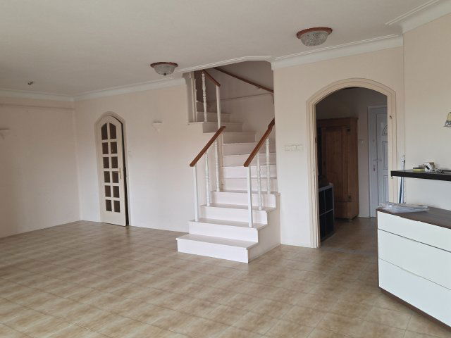 Eladó téglalakás, Szegeden, Béke utcában 112 M Ft, 4 szobás