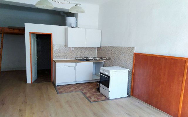Eladó téglalakás, Budapesten, IV. kerületben 32 M Ft, 1 szobás