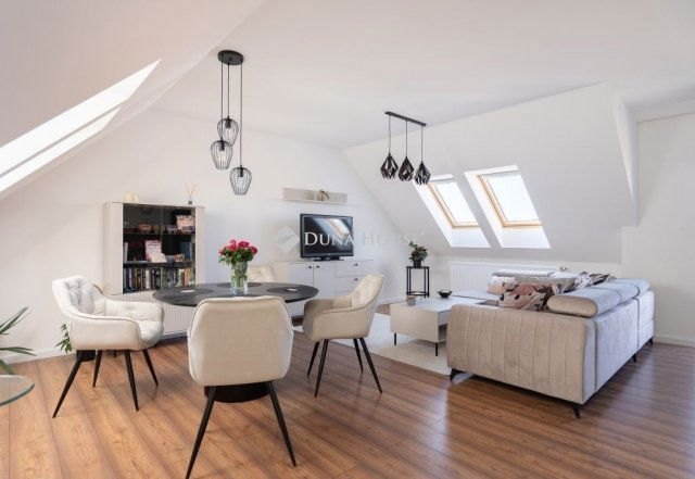 Eladó téglalakás, Budakeszin 139 M Ft, 3 szobás