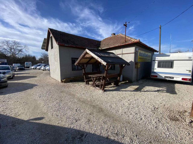 Eladó ipari ingatlan, Kecskeméten 77 M Ft / költözzbe.hu