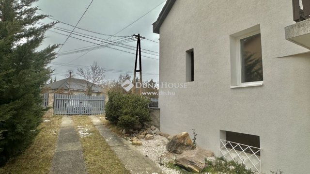 Eladó családi ház, Veresegyházon 129 M Ft, 5 szobás