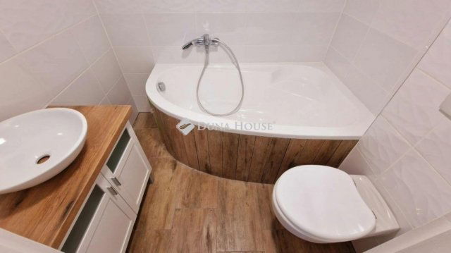 Eladó téglalakás, Budapesten, X. kerületben 48.4 M Ft, 1 szobás