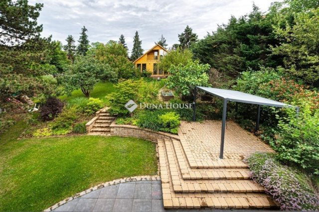 Eladó családi ház, Nagykovácsiban 185 M Ft, 3 szobás