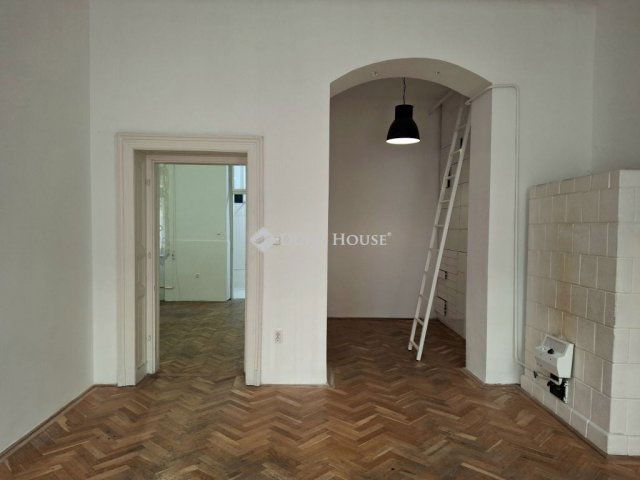 Eladó téglalakás, Budapesten, VII. kerületben 79 M Ft, 3 szobás