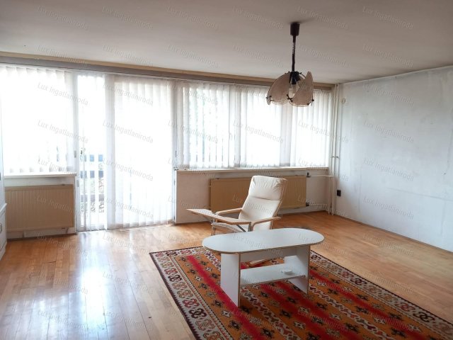 Eladó családi ház, Oroszlányban 63 M Ft, 5 szobás