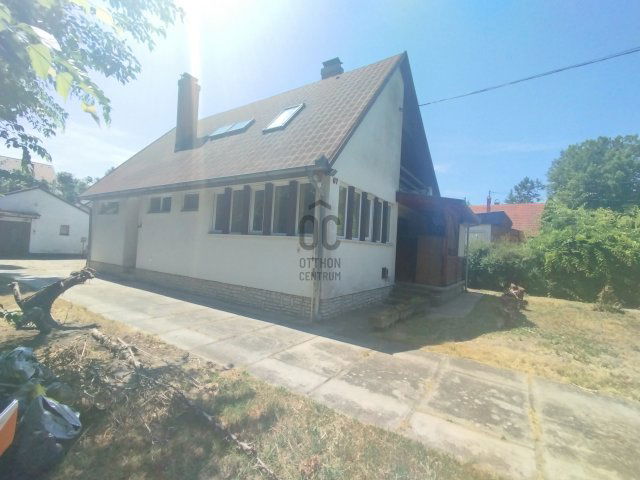 Eladó családi ház, Siófokon 140 M Ft, 5 szobás