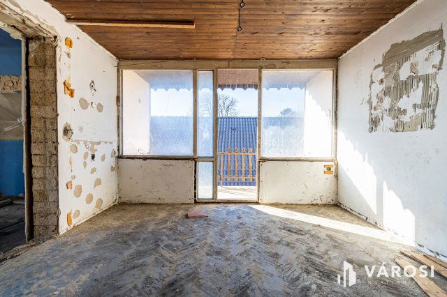 Eladó családi ház, Kartalon 49.9 M Ft, 5 szobás