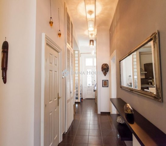 Eladó téglalakás, Budapesten, VI. kerületben 139.9 M Ft