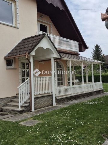 Eladó családi ház, Szentlőrincen 73.99 M Ft, 5 szobás