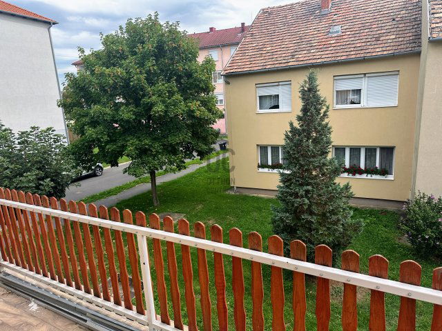 Eladó téglalakás, Kőszegen 43 M Ft, 3 szobás