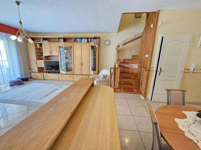 Kiadó sorház, albérlet, Debrecenben 550 E Ft / hó, 5 szobás