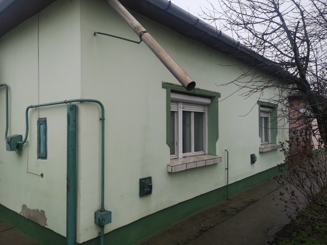 Eladó családi ház, Kengyelen 14.5 M Ft, 2 szobás