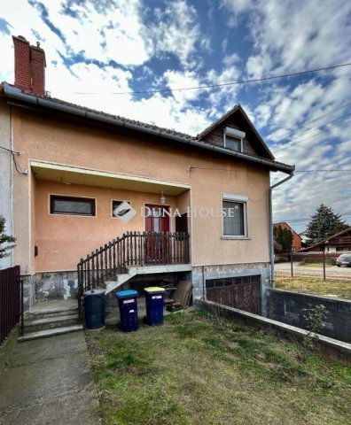Eladó ikerház, Budapesten, XVIII. kerületben 89.99 M Ft, 5 szobás