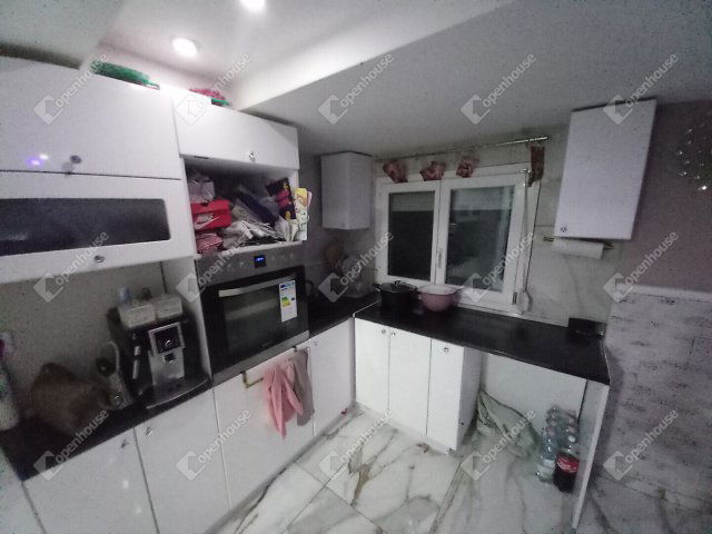 Eladó családi ház, Debrecenben 49.9 M Ft, 1 szobás