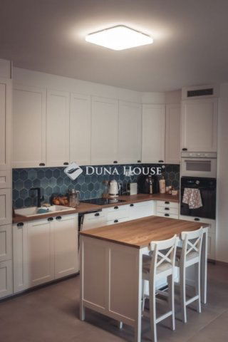 Eladó téglalakás, Érden 119.5 M Ft, 3 szobás