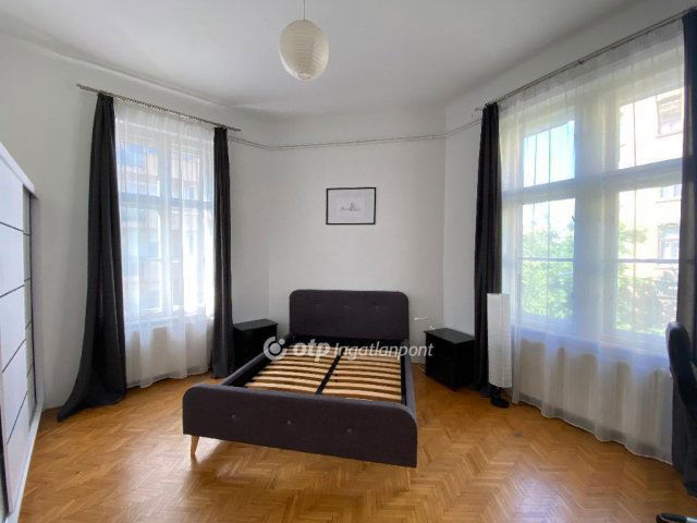 Eladó téglalakás, Budapesten, VIII. kerületben 64.9 M Ft