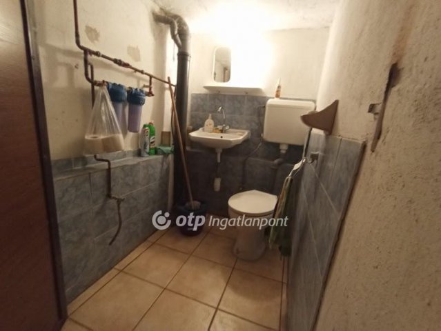 Eladó családi ház, Hatvanban 75 M Ft, 3 szobás