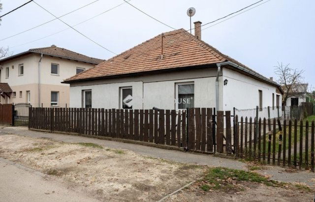 Eladó ikerház, Budapesten, XVIII. kerületben 84 M Ft, 5 szobás