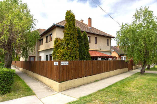 Eladó családi ház, Monoron 105 M Ft, 4 szobás
