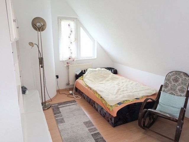 Eladó téglalakás, Zalaegerszegen 59 M Ft, 5+1 szobás
