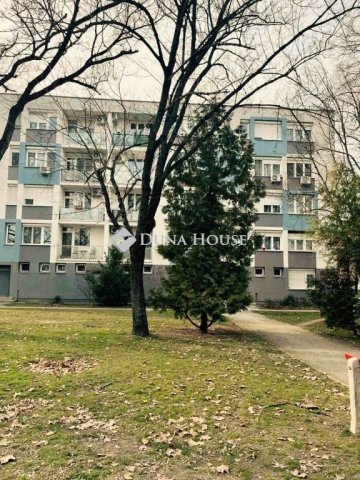 Eladó téglalakás, Budapesten, XVIII. kerületben, Lakatos úton