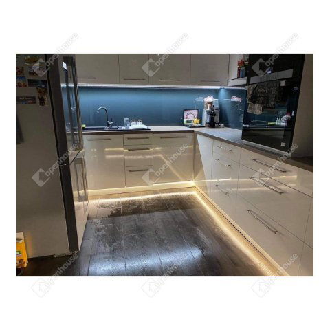 Eladó téglalakás, Fertőszentmiklóson 111.9 M Ft, 3 szobás