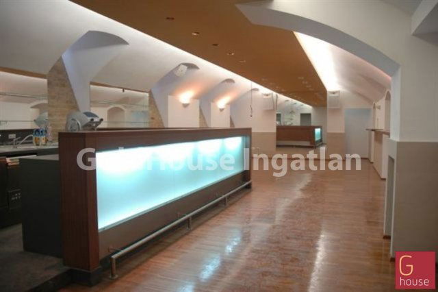 Eladó üzlethelyiség, Budapesten, VI. kerületben, Teréz körúton