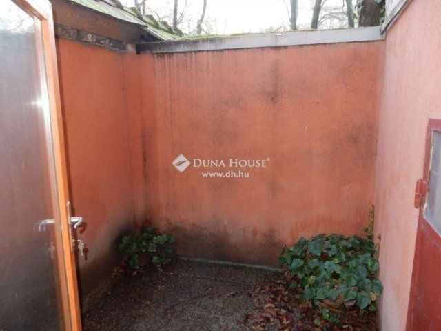 Eladó téglalakás, Budapesten, VIII. kerületben 64.9 M Ft