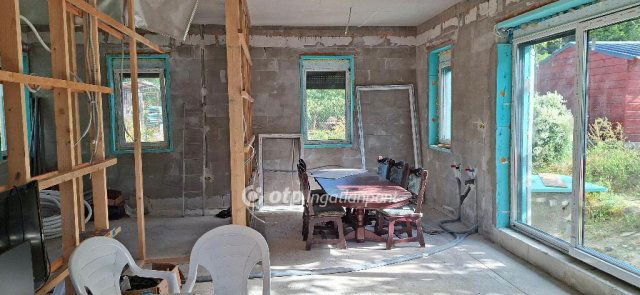 Eladó családi ház, Gödön 111.9 M Ft, 2+2 szobás