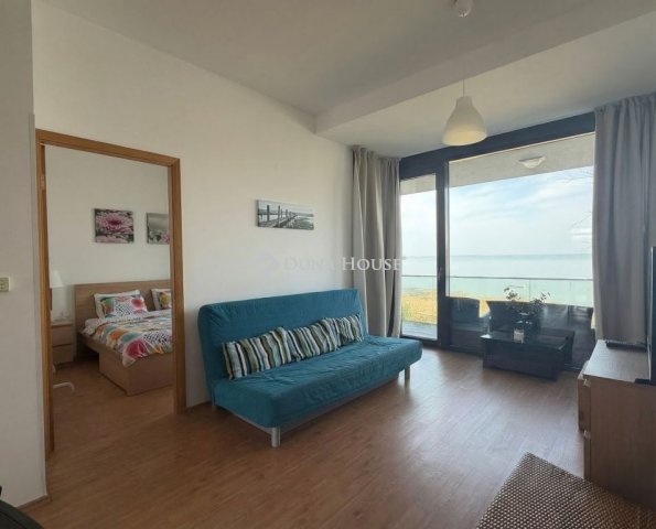 Eladó téglalakás, Siófokon 149.9 M Ft, 3 szobás