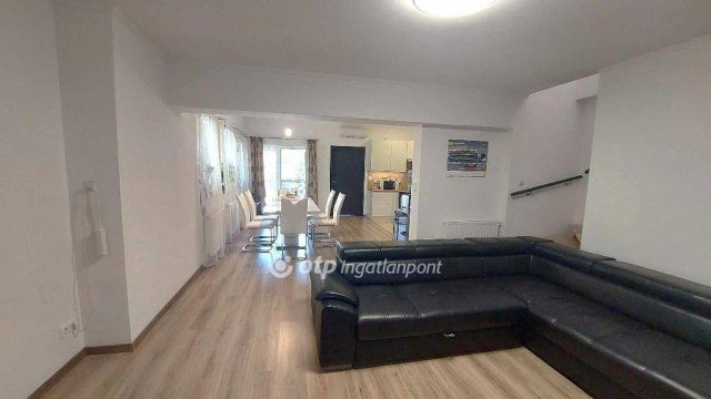 Eladó családi ház, Szentendrén 159.9 M Ft, 4+1 szobás