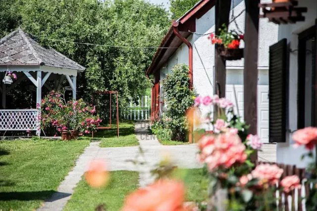 Eladó nyaraló, Igalon 52.5 M Ft, 5 szobás / költözzbe.hu