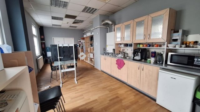 Eladó ipari ingatlan, Budapesten, XVIII. kerületben 650 M Ft