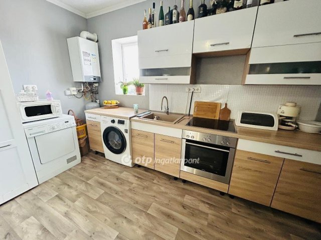 Eladó családi ház, Gávavencsellőn 14.9 M Ft, 2 szobás
