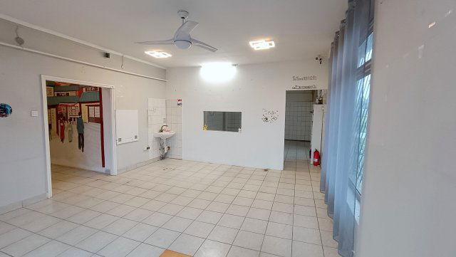 Eladó üzlethelyiség, Tiszavasváriban 16.5 M Ft