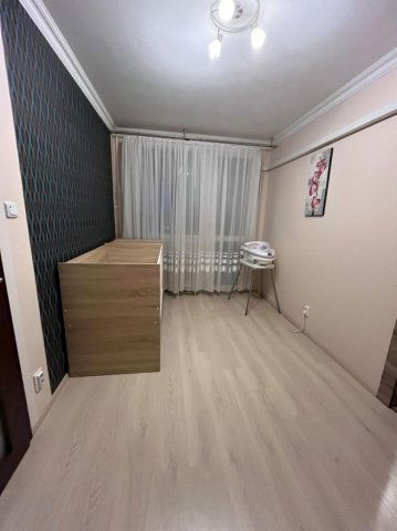 Eladó panellakás, Debrecenben 69.9 M Ft, 3 szobás