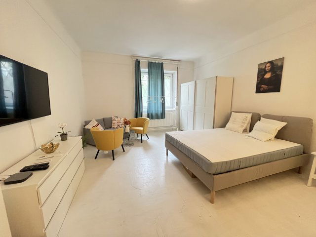 Kiadó téglalakás, albérlet, I. kerületben, Vám utcában