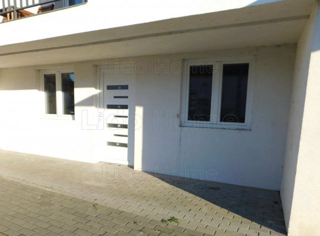Eladó üzlethelyiség, Siófokon 45 M Ft, 1 szobás