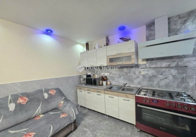 Eladó családi ház, Gyömrőn 109 M Ft, 4 szobás