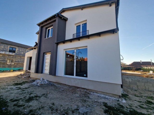 Eladó ikerház, Budapesten, XVIII. kerületben 139.9 M Ft, 5 szobás