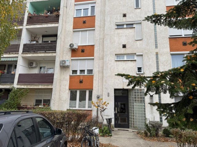 Eladó panellakás, Kunszentmiklóson 54 M Ft, 2 szobás