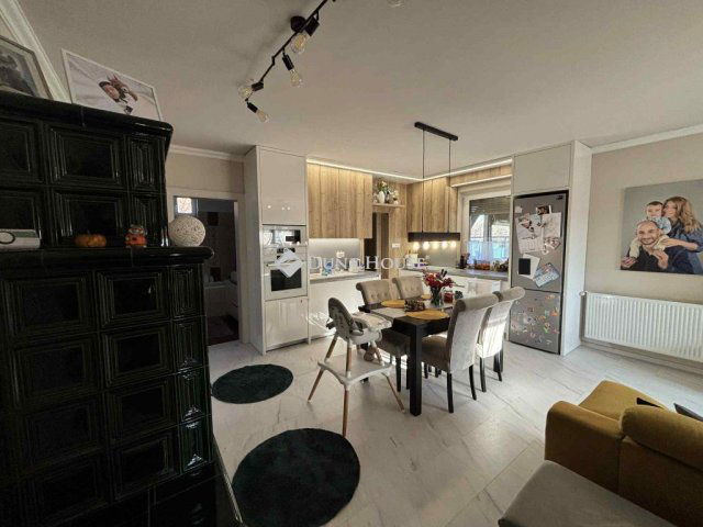 Eladó családi ház, Mosonszolnokon 94.5 M Ft, 3 szobás