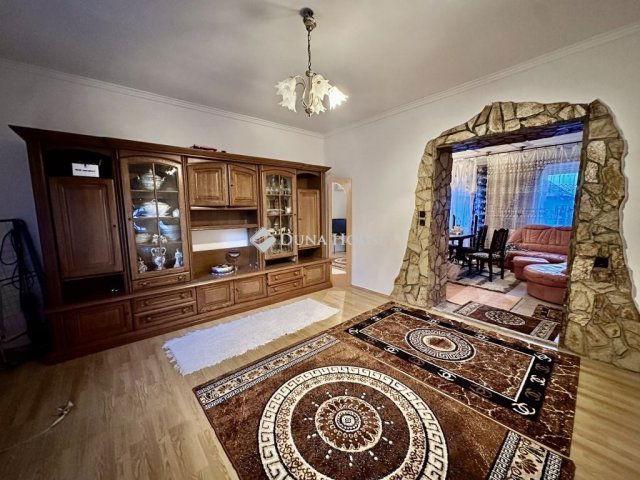 Eladó családi ház, Öcsödön 22 M Ft, 5 szobás