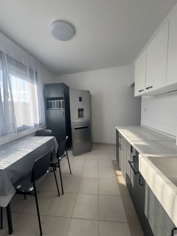 Kiadó panellakás, albérlet, Debrecenben 200 E Ft / hó, 2 szobás