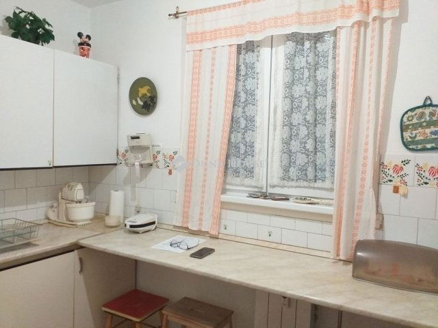 Eladó panellakás, Budapesten, III. kerületben 62.9 M Ft, 2 szobás