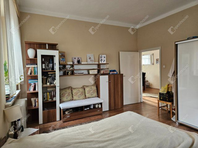 Eladó téglalakás, Mosonmagyaróváron 68.5 M Ft, 2 szobás