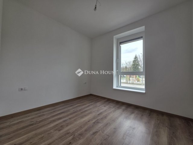 Eladó téglalakás, Budapesten, IV. kerületben 92.99 M Ft