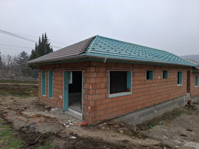 Eladó téglalakás, Mendén, Rét utcában 79.9 M Ft, 3 szobás