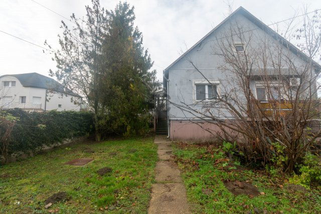 Eladó családi ház, Székesfehérvárott 61.9 M Ft, 3 szobás