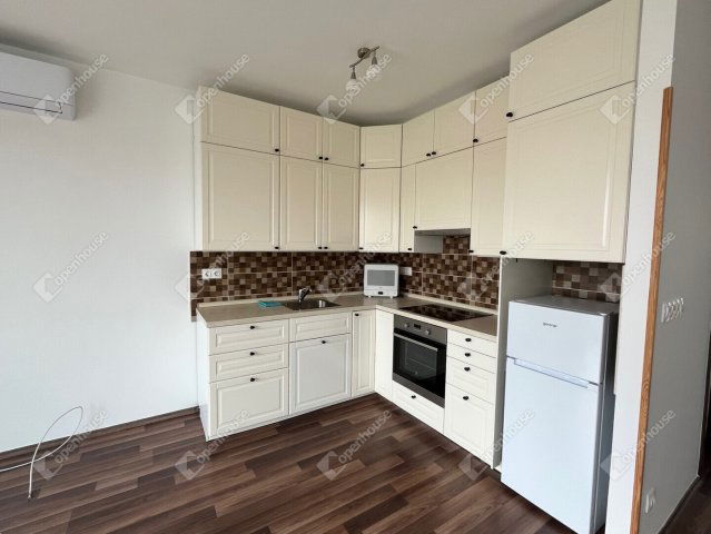 Kiadó téglalakás, albérlet, Tatabányán 160 E Ft / hó